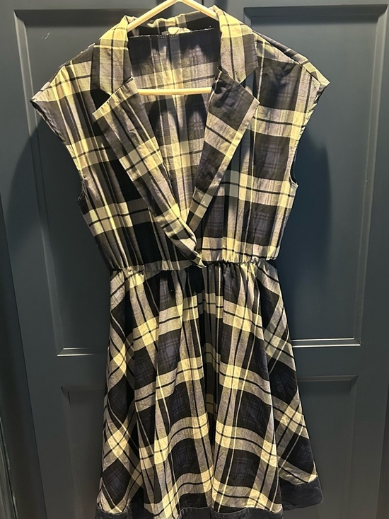 Freeway Dresses & Skirts - Freeway Black, Cream and Blue Plaid Button-Down Top